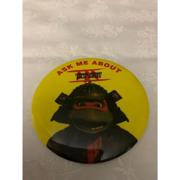 Vintage Teenage Mutant Ninja Turtles movie release pin - Picture 3 of 6